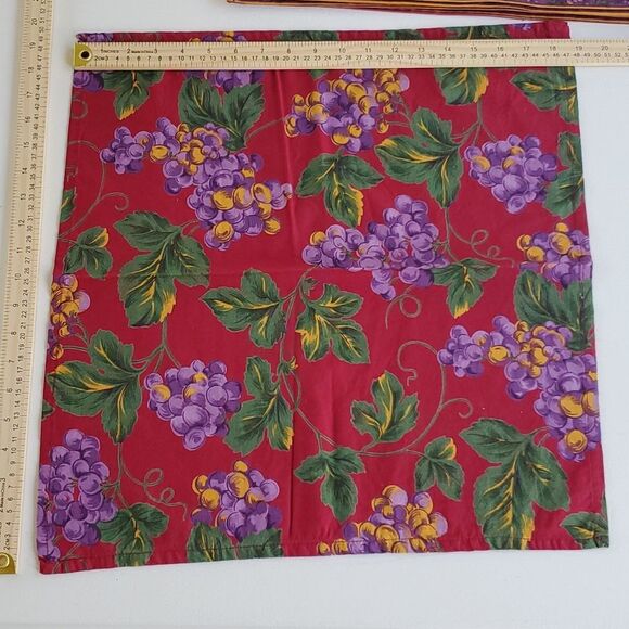 WORLD MARKET SET OF 8 PLACEMATS AND NAPKINS RED PURPLE YELLOW COTTON GRAPEVINES - Picture 8 of 8